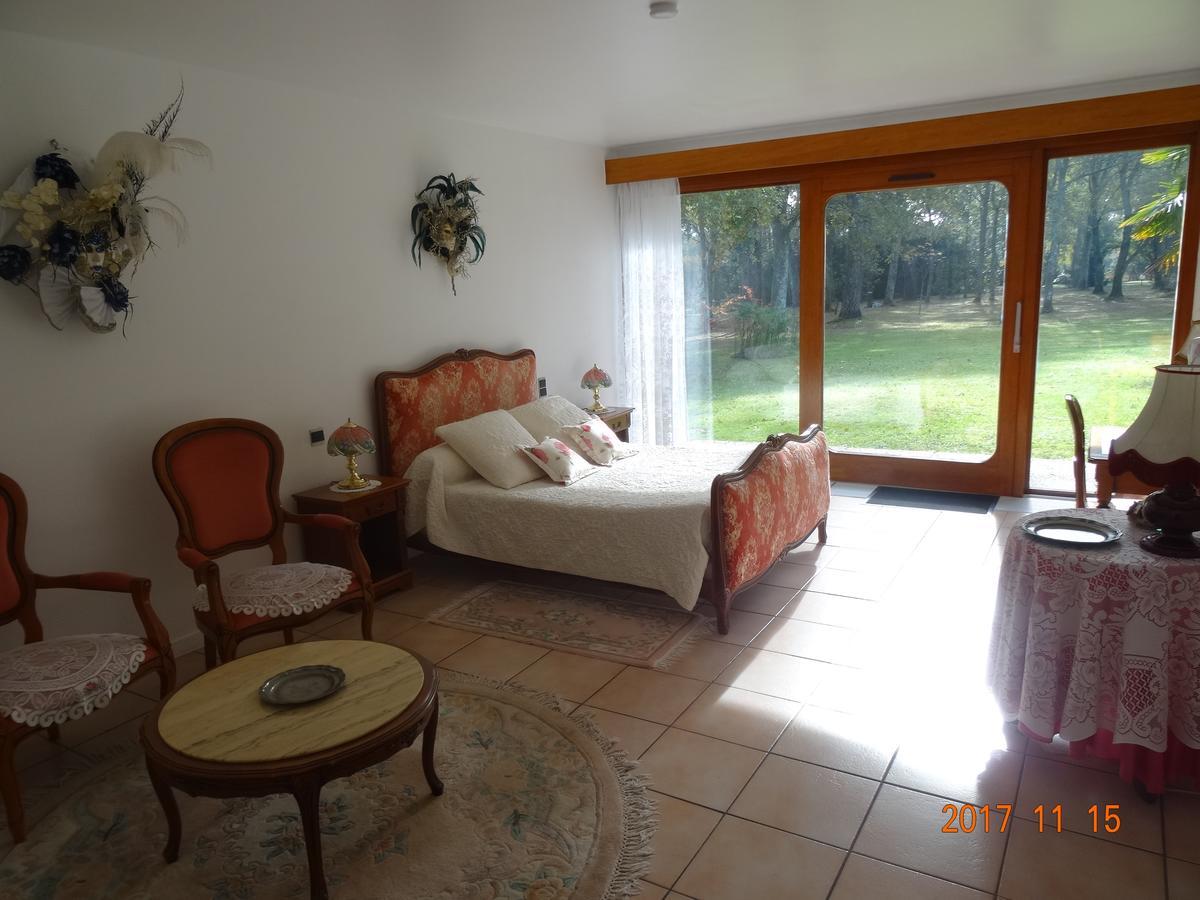 Parc De L'Aiguade Bed and Breakfast Saint-Paul-lès-Dax Δωμάτιο φωτογραφία